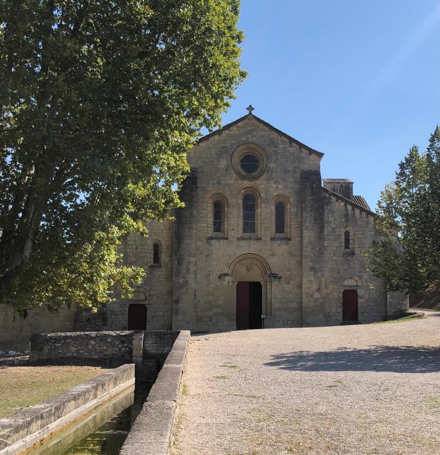 Hotel La Parenthese Saint Donat Aix-en-Provence Exterior foto